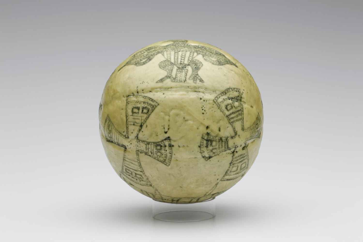 Gina Adams
Honoring Modern Spirit Remains 14, 2015
Oil and encaustic on ceramic
9 inches round
Courtesy of the Artist and Fort Gansevoort