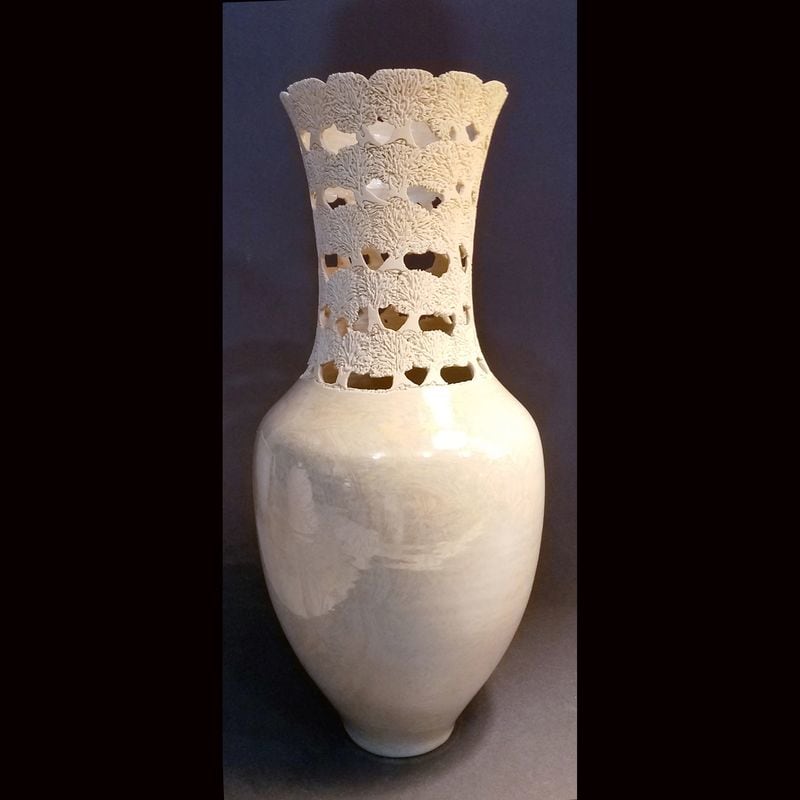 5 Tier Vase&amp;nbsp;

Porcelain&amp;nbsp;

16&amp;quot;x4&amp;quot;x4&amp;quot;
