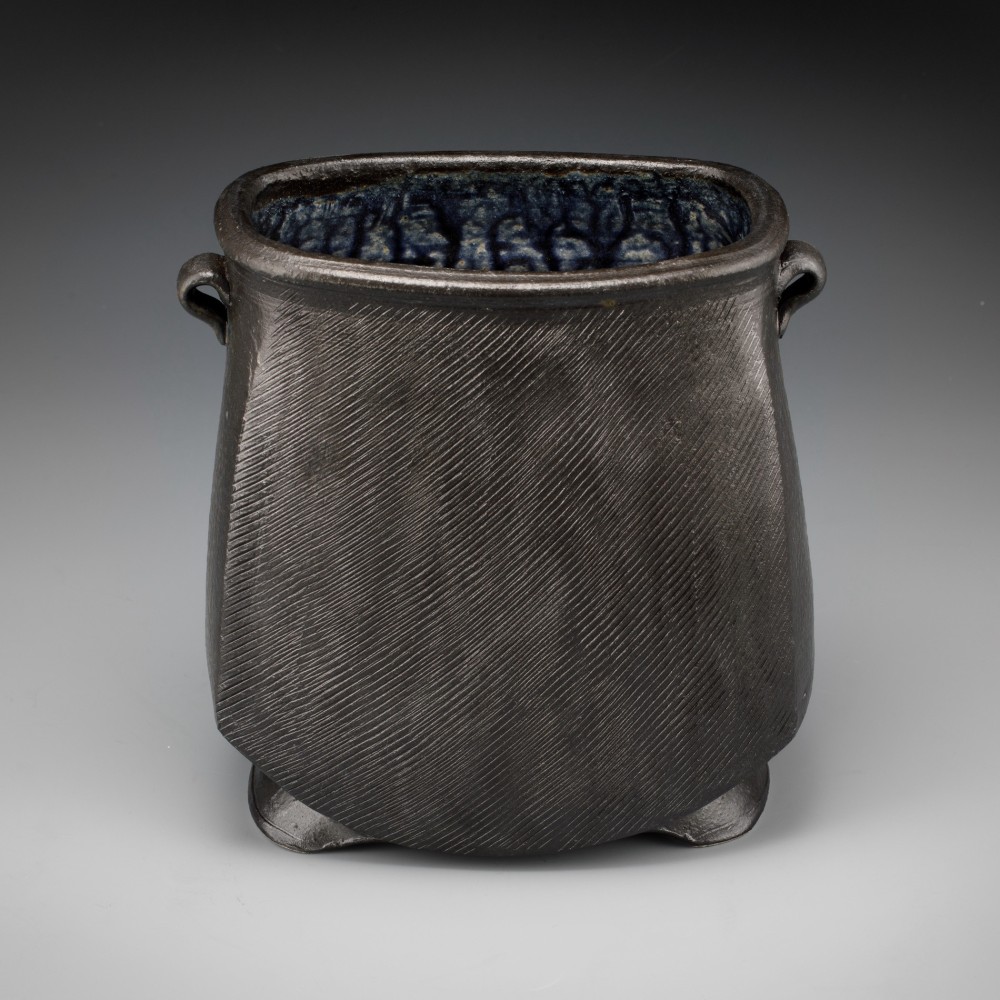 vase 

clay

14&amp;quot; x 8&amp;quot; x 4&amp;quot;
