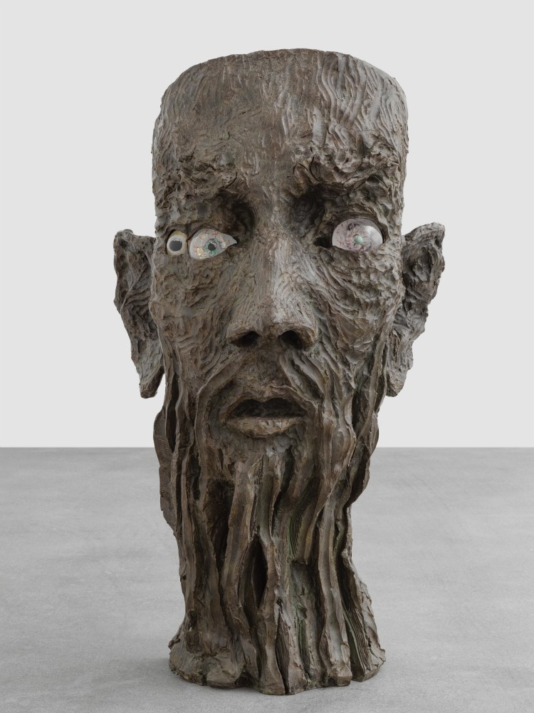 HADES
2020
Patinated bronze, glass
Unique
142 x 81 x 71 cm / 55 7/8 x 31 7/8 x 28 inches
APPRI47999
60&amp;lsquo;000 EUR