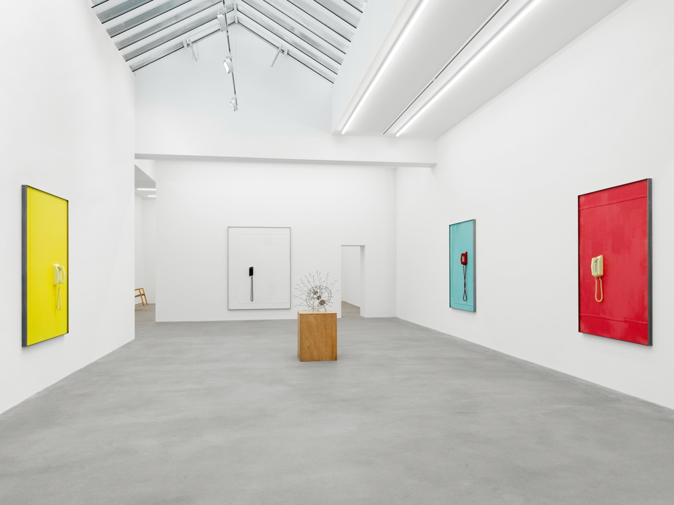 Exhibition View, Martin Boyce, No Longer Fathom, Galerie Eva Presenhuber, Zurich 2020 install 1