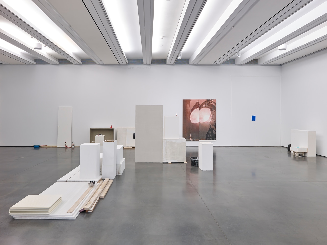 Installation view of sculptures by Peter Fischli and David Weiss