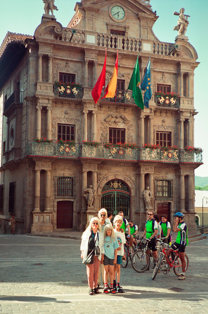 Al-An deSouza and Yong Soon Min
Tress/Pass: Pamplona, 1998/2024
Performance documentation, digital inkjet print
16" x 12"