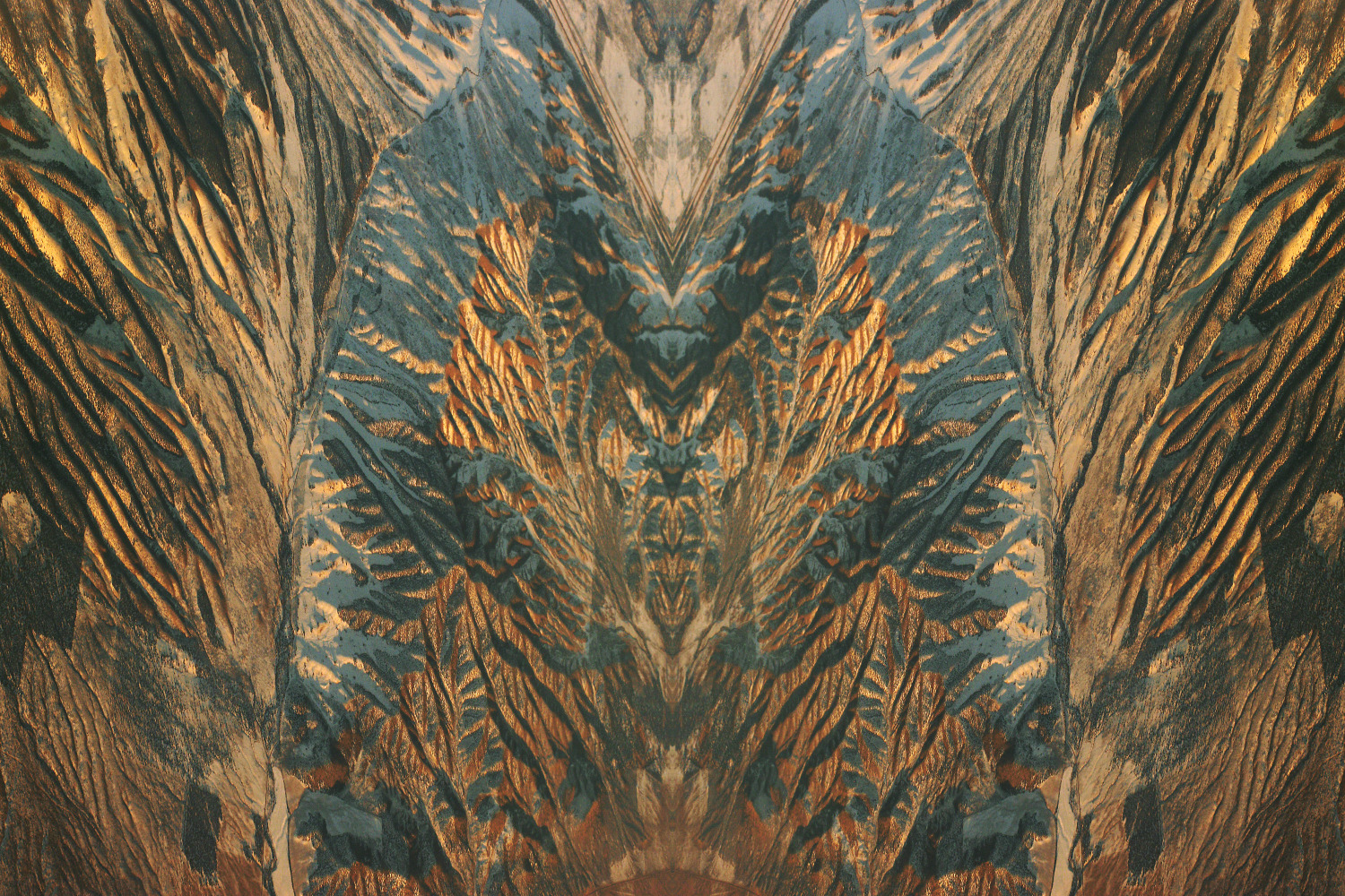 Al-An deSouza
Divine4942 | 2007
C-Print
15.75″ x 23.5″
TG 1796