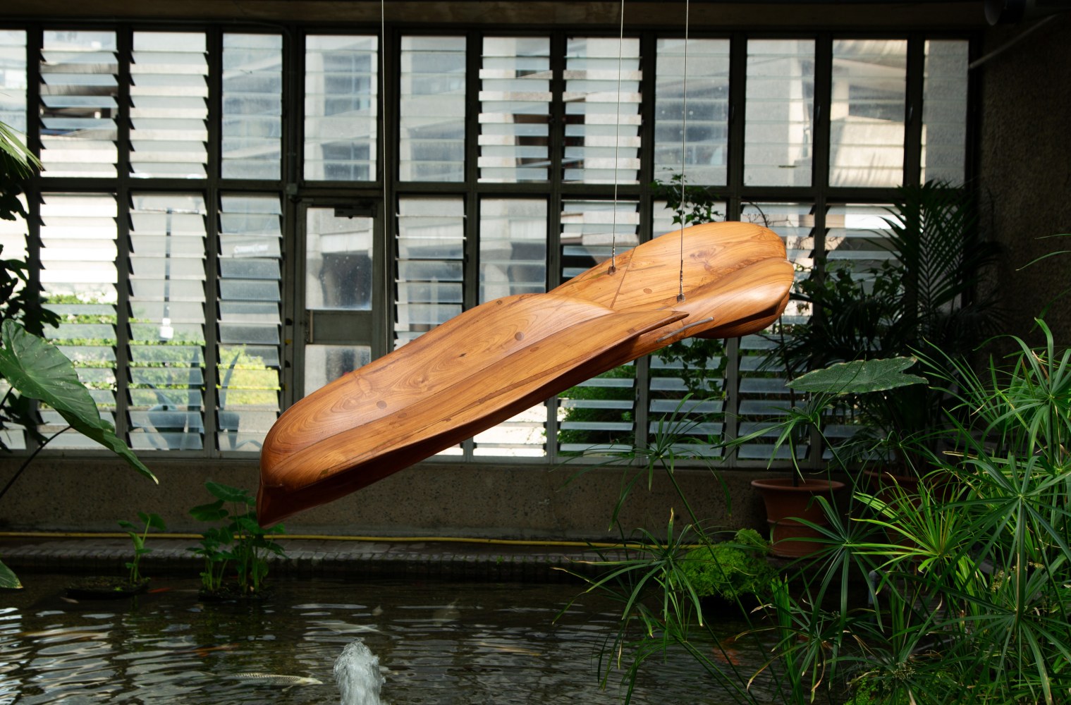Above the crest | 2022
Teak wood and steel
69.25" x 13.25" x 29.75"
TG 4522