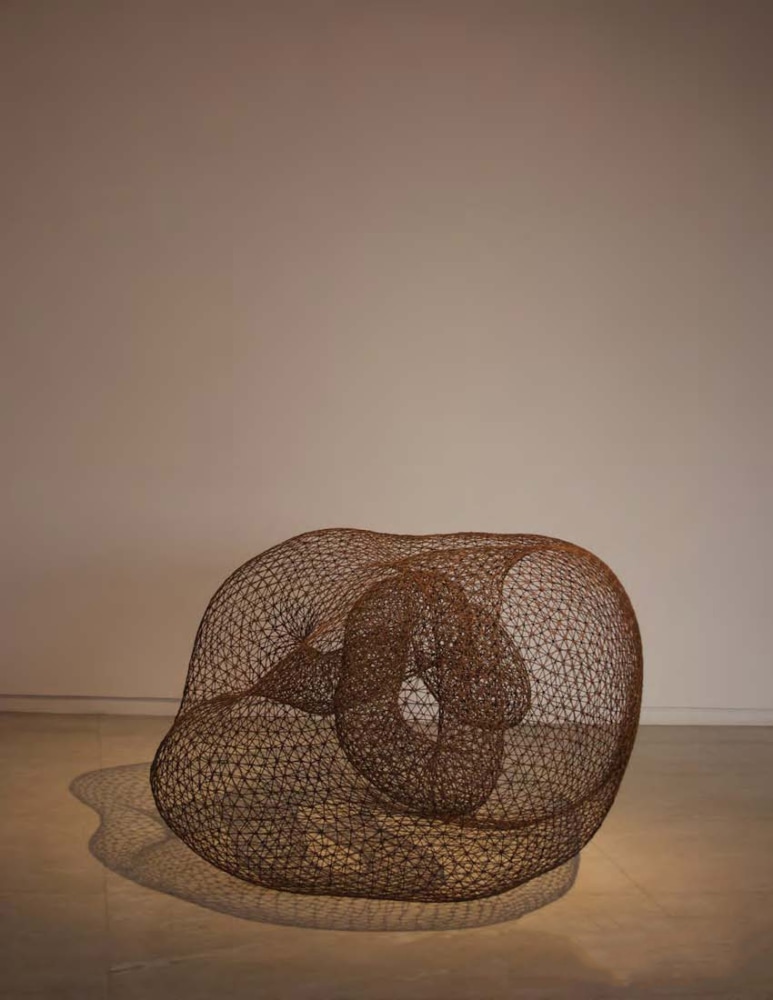 Between here and there, 2010-2011
Iron
60" x 45" x 31"
