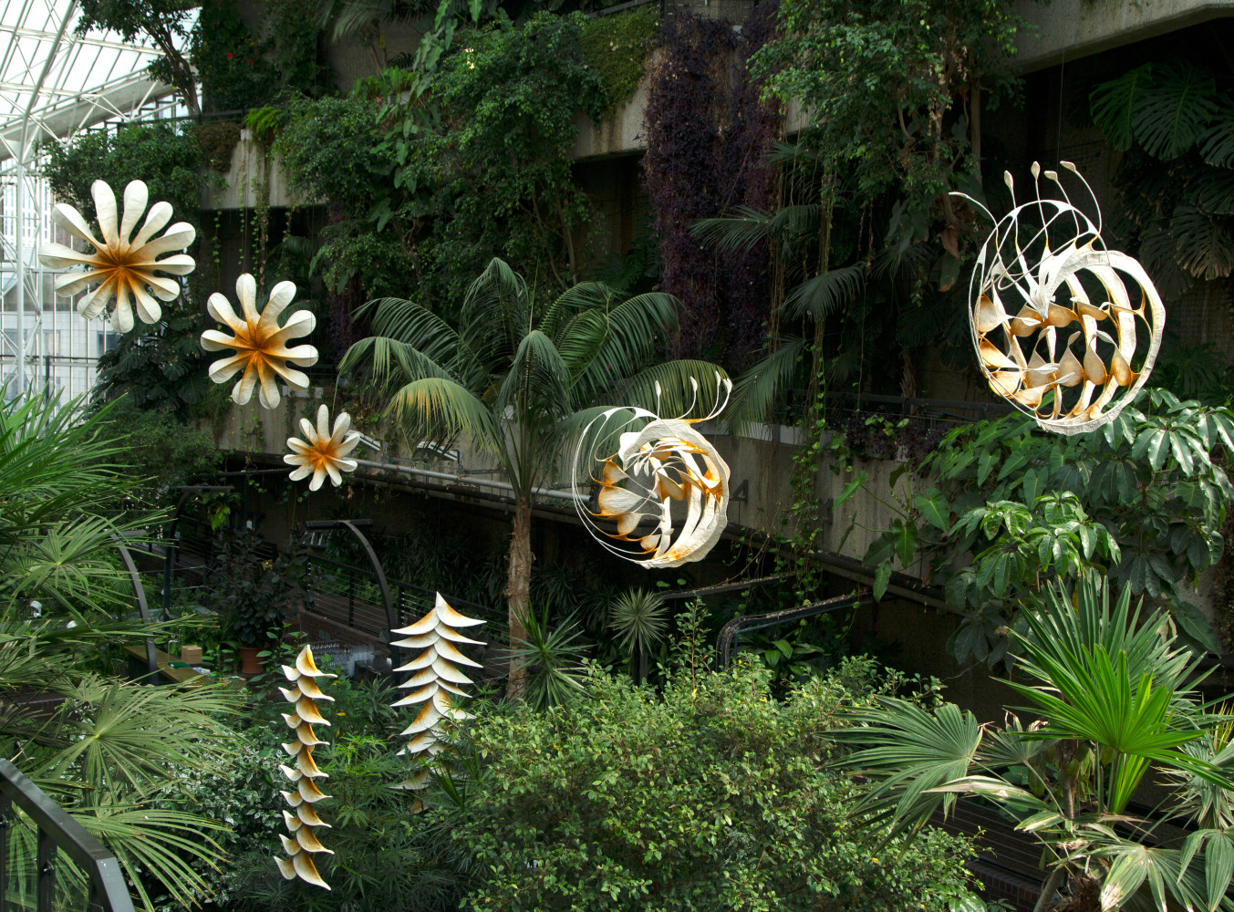 Cloud songs on the horizon | 2023
Stainless steel, muslin fabric and lacquer
Dimensions Variable (In 7 parts)
56” x 45” x 35” | 50” x 42” x 34” | 58” x 54” x 13” | 57” x 56” x 12”
36” x 38” x 11” | 72” x 30” x 6” | 82” x 32” x 10” 
TG 4933
