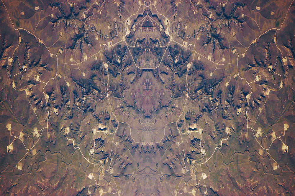 Divine1588, 2007
C Print
15 3/4" x 23 1/2"