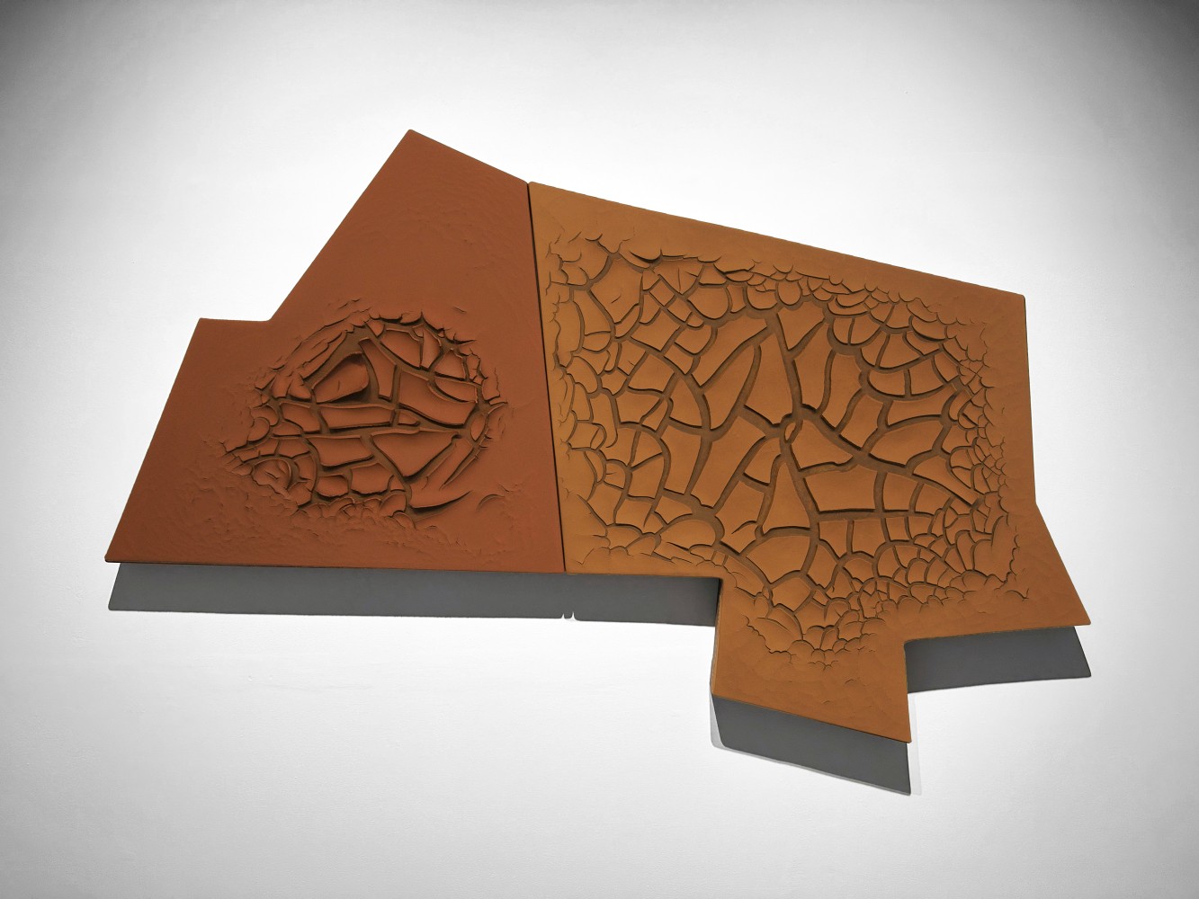 Nathikarai&amp;nbsp;| 2022
Earth on canvas
34&amp;Prime; x 67&amp;Prime;&amp;nbsp;
TG 4535