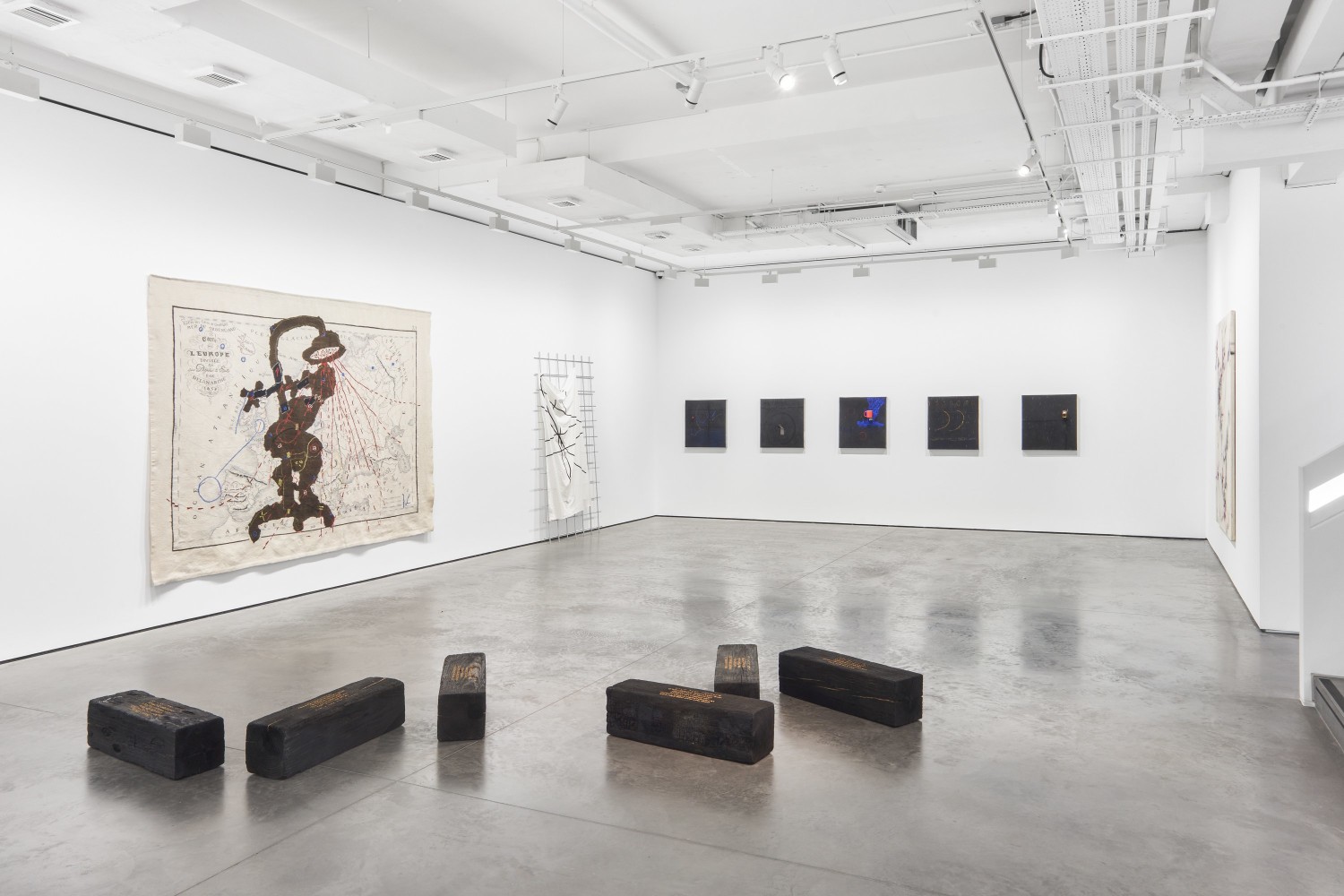 Installation view | Marian Boesky Gallery x Goodman Gallery, Fragile Crossings, 2022. Image: Alexander James Edwards