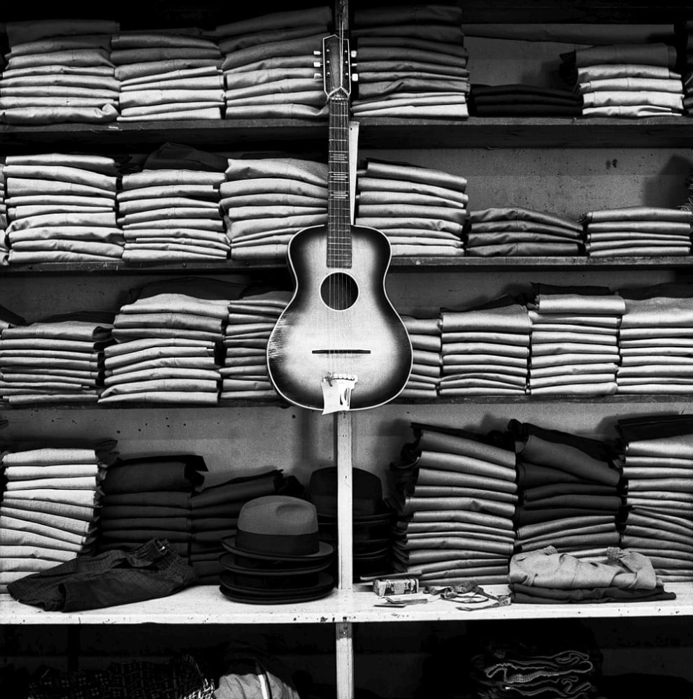 David Goldblatt
Concession store (shop catering especially to Black miners) interior, Crown Mines, May 1967 (2_2879), 1967
Silver gelatin print on fibre-based paper
Work: 47.5 x 59.5 cm / 18.7 x 23.4 in.
Frame: 58.3 x 57.7 cm / 23 x 22.7 in
Edition 7 of 10

Enquire
