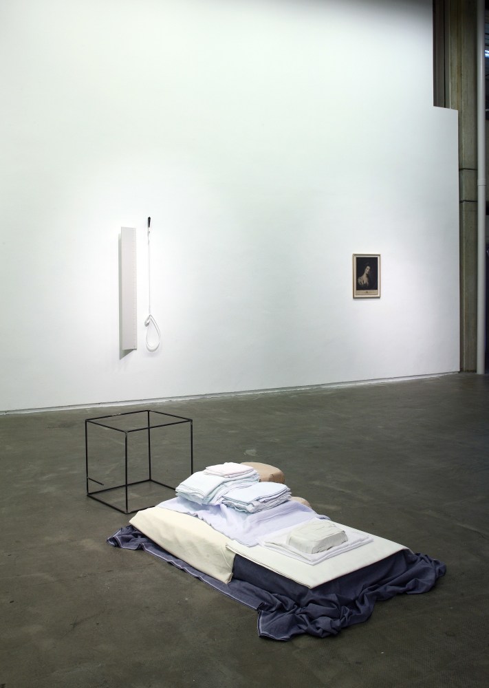 Aleana Egan
day wears, 2012
Douglas Hyde Gallery, Dublin, Ireland