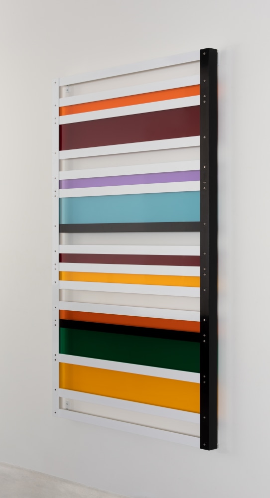 Liam Gillick
Acceptance Screen 2014
powder-coated aluminium, transparent Plexiglas, Unique
wall-mounted screen structure
200 x 100 x 10 cm / 78.7 x 39.4 x 3.9 in