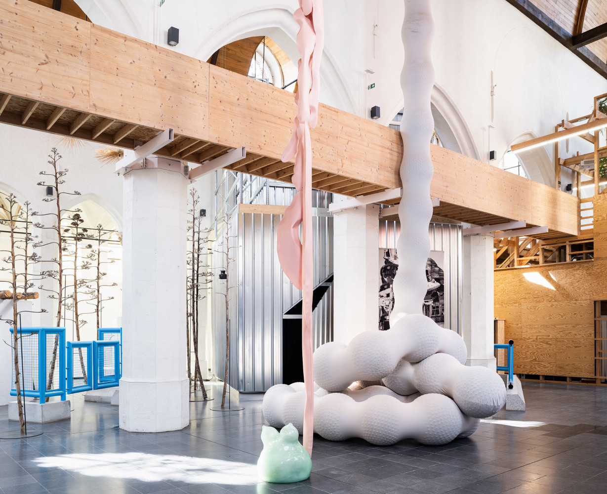 Ailbhe N&amp;iacute; Bhriain
An Expe&amp;shy;ri&amp;shy;ment with Time, 2024
Kunsthal Gent, Ghent, Belgium
Photo: Michiel De Cleene