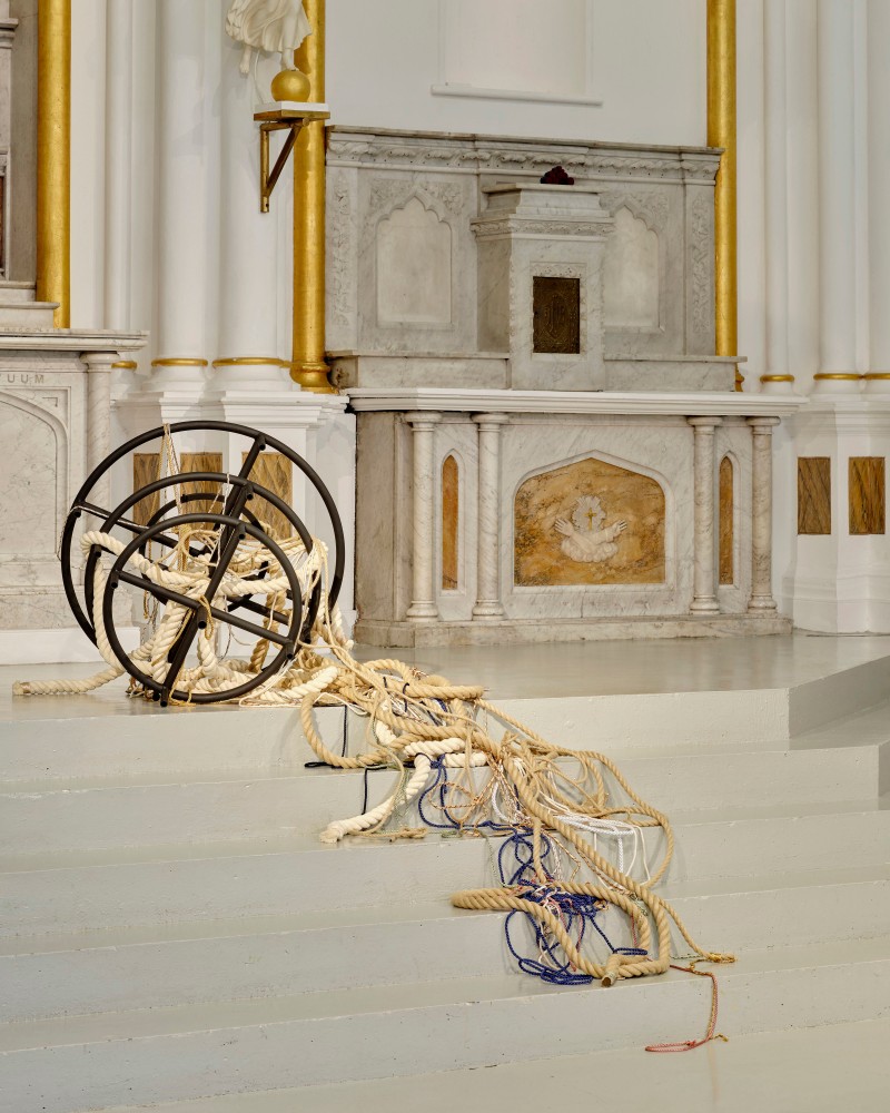 Isabel Nolan
Dashing hopes, 2024
26mm steel tube, rope
installations dimensions variable