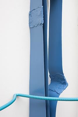 Aleana Egan
The sky looks down on almost as many things as the ceiling, 2013
card, tape, filler, varnish, steel
204 x 152 x 25 cm / 80.3 x 59.8 x 9.8 in