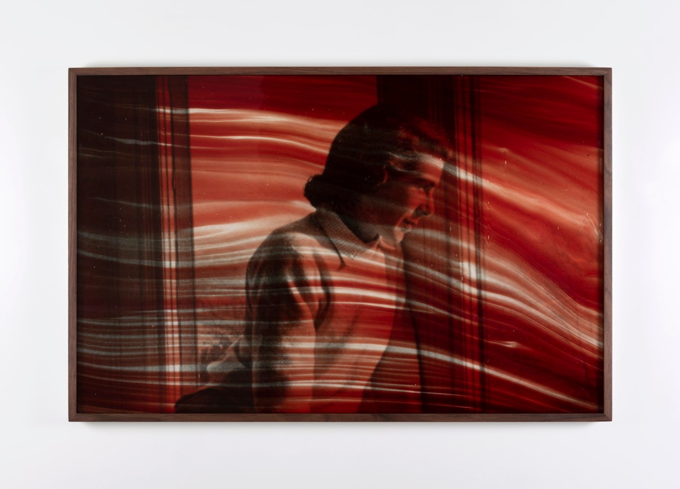 Dorothy Cross&amp;nbsp;
Bloodlines Series (Binoculars &amp;amp; Window),&amp;nbsp;2024
diptych, framed photographs with red glass, unique
63.7 x 90.7 cm / 25.1 x 35.7 in framed, each
