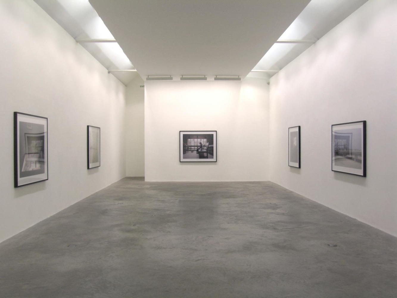 Paul Seawright invisible cities Kerlin Gallery, Dublin 18 November - 17 December 2005
&amp;nbsp;