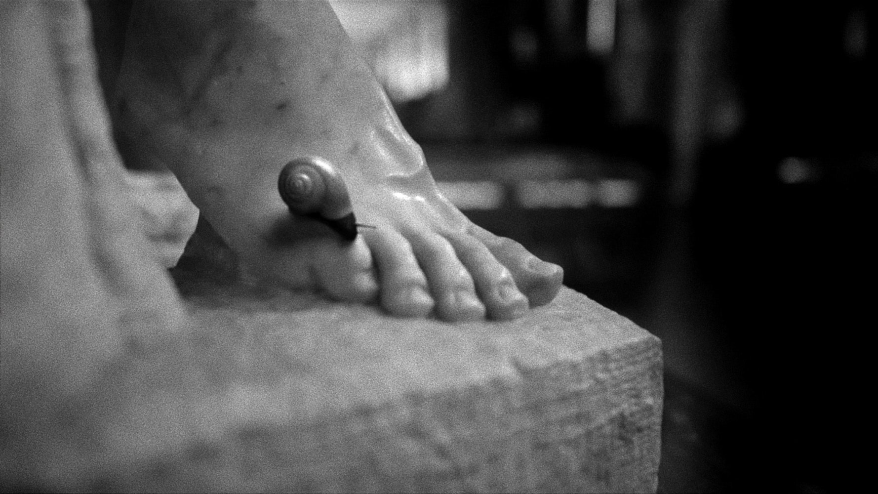 Ailbhe N&amp;iacute; Bhriain&amp;nbsp;
Inscriptions of an Immense Theatre,&amp;nbsp;2018
Single channel film with stereo sound, duration 33:09 mins
edition of 5 + 2AP