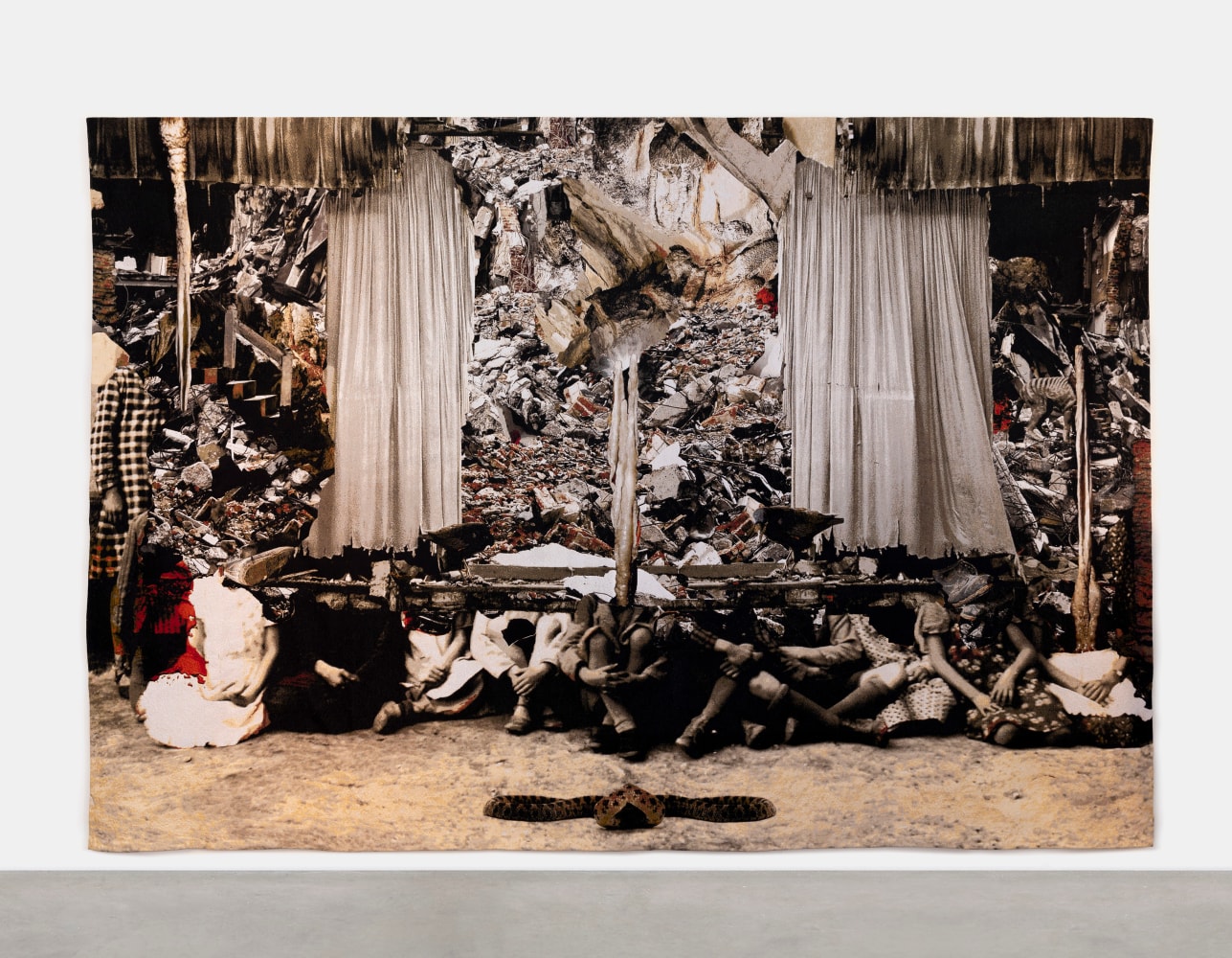 Ailbhe N&amp;iacute; Bhriain
Interval VIII,&amp;nbsp;2024
Jacquard tapestry, cotton, wool, silk, Lurex, edition of 3 + 2AP
291 x 430 cm / 114.6 x 169.3 in