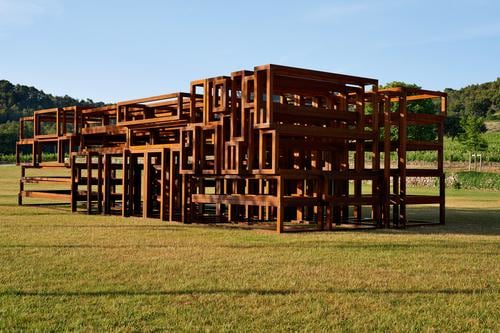 Sean Scully
Boxes Full of Air
2015
Corten steel
3.66 x 6.10 x 15.24 m / 12 x 20 x 50 ft&amp;nbsp;
&amp;nbsp;