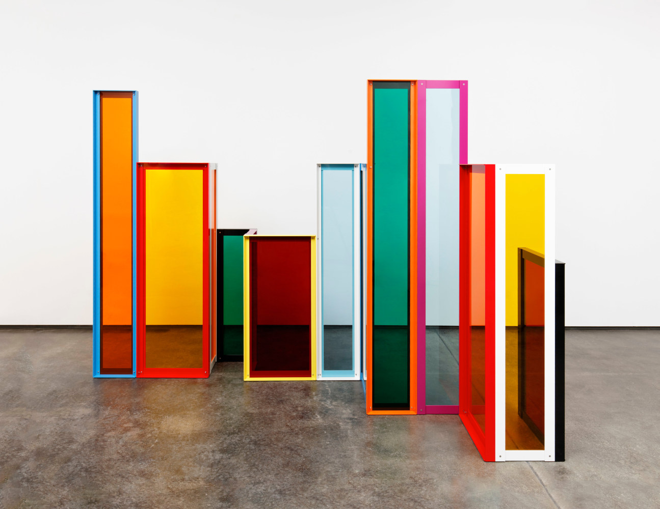 Distinct Elevation,&amp;nbsp;2017

powder-coated aluminium, Plexiglas

200 x 280 x 140 cm / 78.7 x 110.2 x 55.1 in