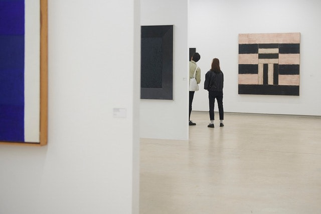Beyond the Line: Stefan Gierowski and Sean Scully