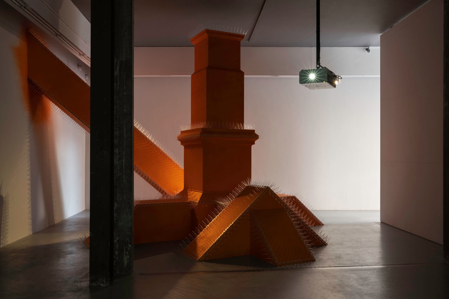 
DEFENDER, 2021
wood, zinc fixings, bird spikes, paint
340 x 505 x 615 cm
&amp;nbsp;