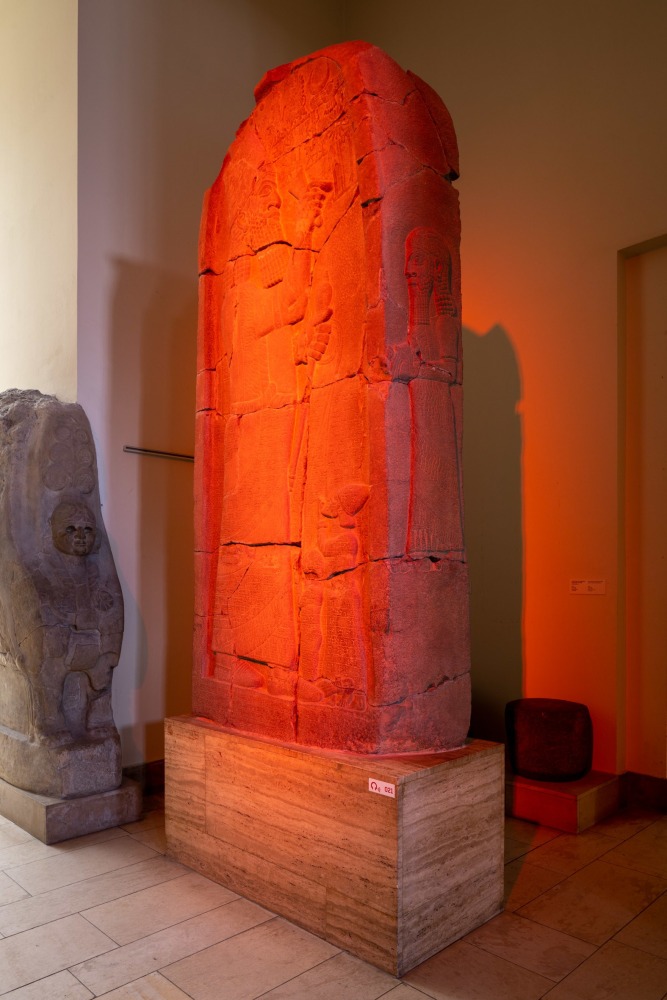 Liam Gillick. Filtered Time