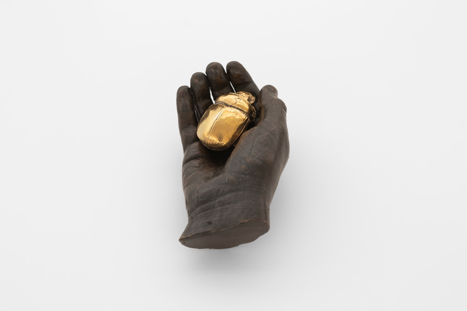 Dorothy Cross&amp;nbsp;
Boy holding scarab beetle 2024
cast bronze hand, gold plated beetle, edition of 4 + 2AP
5.3 x 13 x 9.5 cm / 2.1 x 5.1 x 3.7 in&amp;nbsp;