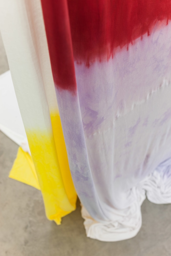 Isabel Nolan
Fresh disorder diminishing energy,&amp;nbsp;2015
cotton and powder-coated mild steel flag pole
285 x 232 x 120 cm / 112.2 x 91.3 x 47.2 in