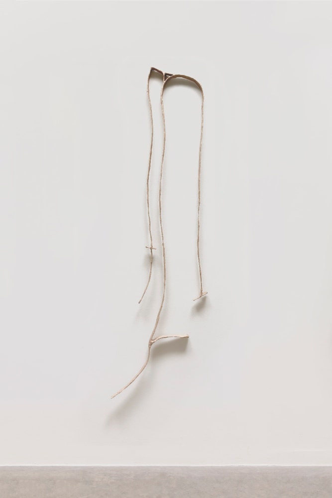 Aleana Egan
sisters (cloche), 2018
untreated bronze, unique
190 x 60 x 5 cm / 74.8 x 23.6 x 2 in