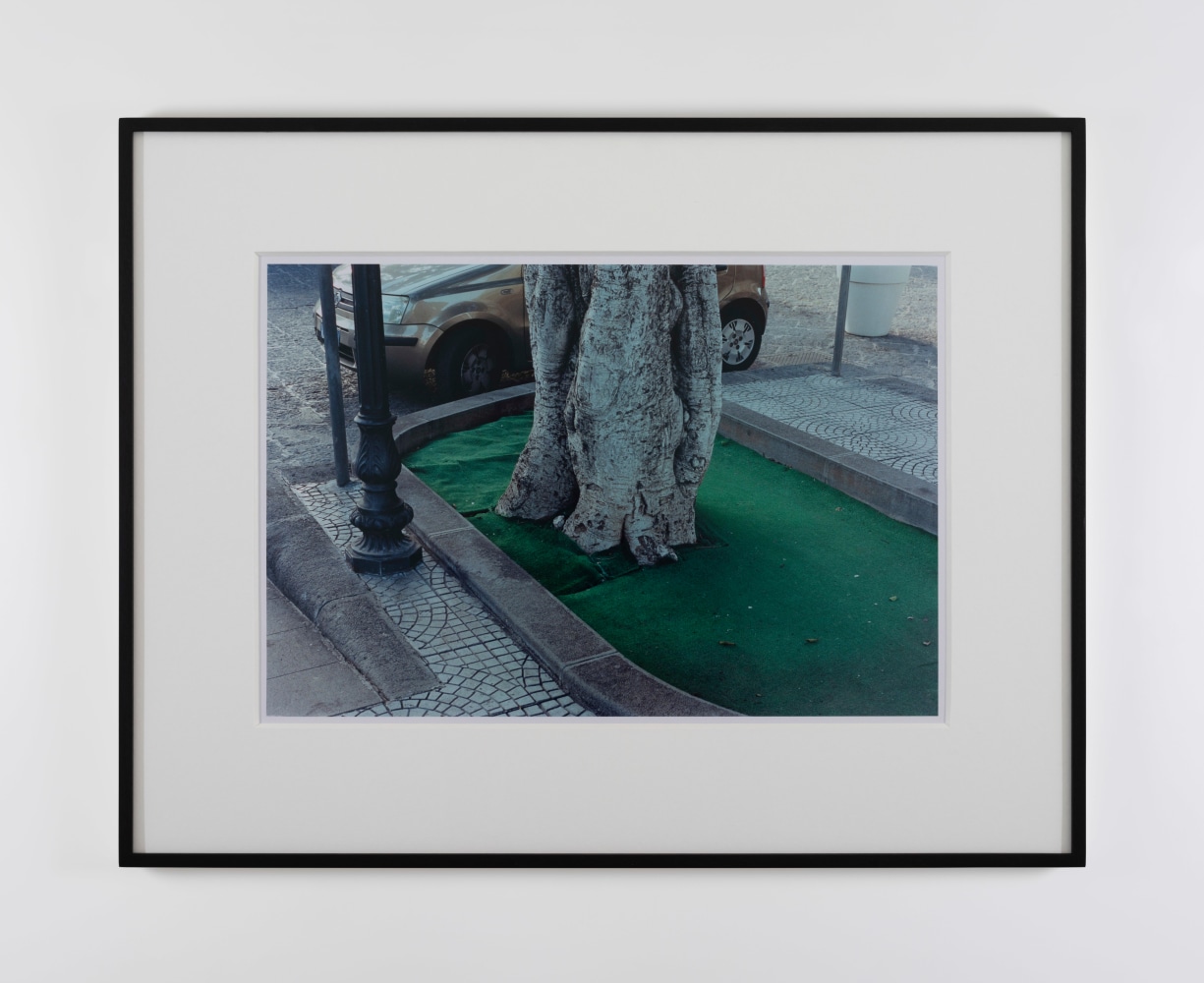 Samuel Laurence Cunnane
Fabric, 2023
Hand-printed C-type print on archival photo paper, framed
edition of 3 + 1AP
32 x 47.5 cm / 12.6 x 18.7 in image size&amp;nbsp;
53 x 68.5 cm / 20.9 x 27 in framed