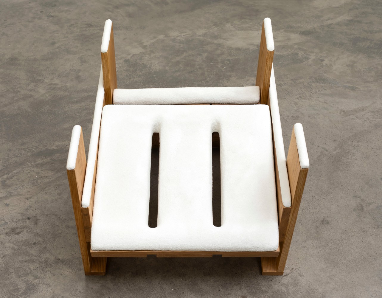 Ryan Gander&amp;nbsp;

Overturned Rietveld chair after a snow flurry,&amp;nbsp;2017

ash, marble resin

60 x 62 x 84 cm / 23.6 x 24.4 x 33.1 in&amp;nbsp;