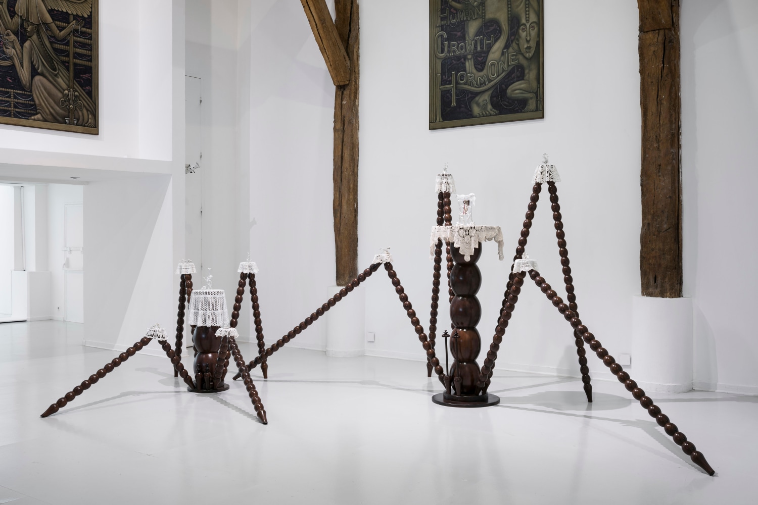 Justin Fitzpatrick,&amp;nbsp;Endocrine Table 1&amp;nbsp;and&amp;nbsp;2, 2024,&amp;nbsp;Pearl Liaison 4: Interpellation, 2023,&amp;nbsp;courtesy of the artist and Adagp, exhibition view of&amp;nbsp;Ballotta, production La Ferme du Buisson, 2024, &amp;copy; photo &amp;Eacute;mile Ouroumov, 2024.Rights reserved