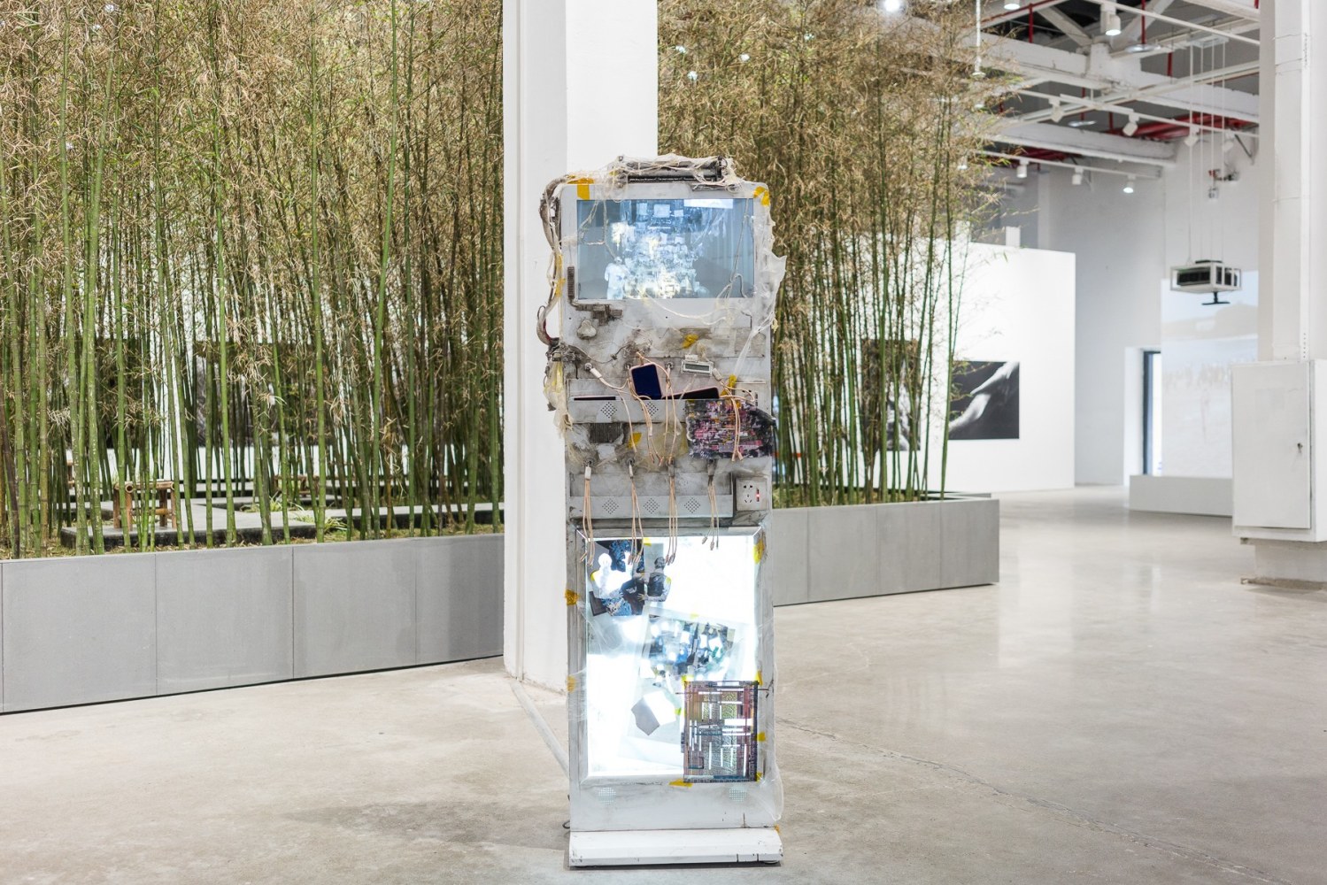 Sam Keogh
Cosmopolis #1.5: Enlarged Intelligence, 2018
Mao Jihong Arts Foundation in collaboration with the Centre Pompidou Chengdu, China