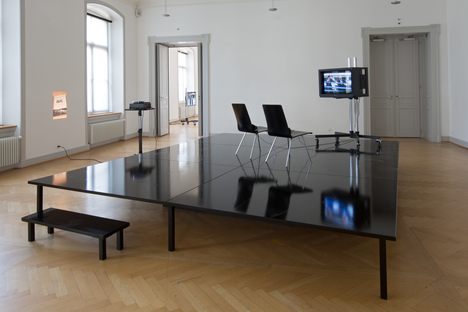 Gerard Byrne
A Late Evening in the Future, 2015
Kunstmuseum St. Gallen, Switzerland
Photo: Stefan Rohner