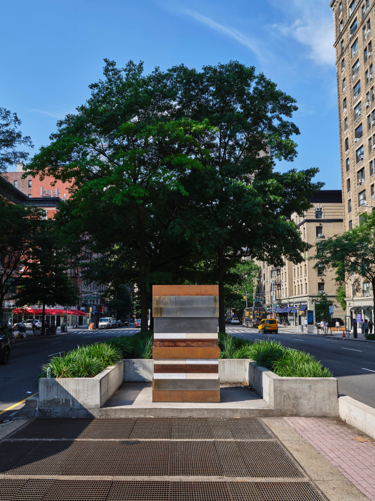 Sean Scully,&amp;nbsp;Composite Grey Silver,&amp;nbsp;Broadway and 103rd Street. Photography by Tom Barratt
