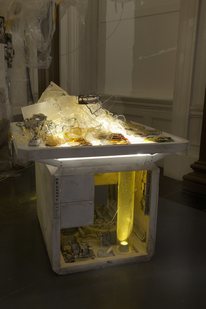 Sam Keogh
Cellular World: Cyborg-Human-Avatar-Horror, 2018,&amp;nbsp;as part of the Director&amp;rsquo;s Programme, Glasgow International&amp;nbsp;
Gallery of Modern Art (GoMA), Glasgow, Scotland