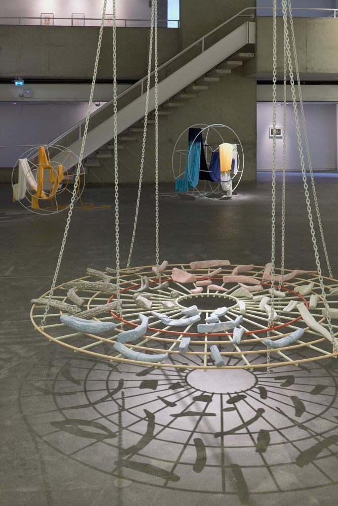 Isabel Nolan
Calling on Gravity, 2017
Douglas Hyde Gallery, Dublin