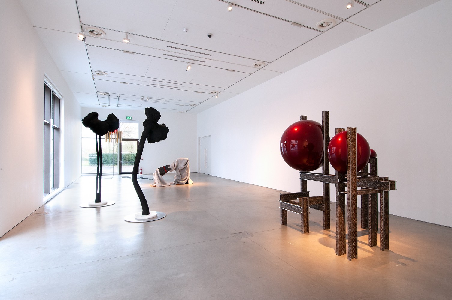 Siobh&amp;aacute;n Hapaska
Siobh&amp;aacute;n Hapaska, 2018-2019
John Hansard Gallery, University of Southampton, UK
Photo: Steve Shrimpton &amp;amp; John Hansard Gallery&amp;nbsp;

&amp;nbsp;