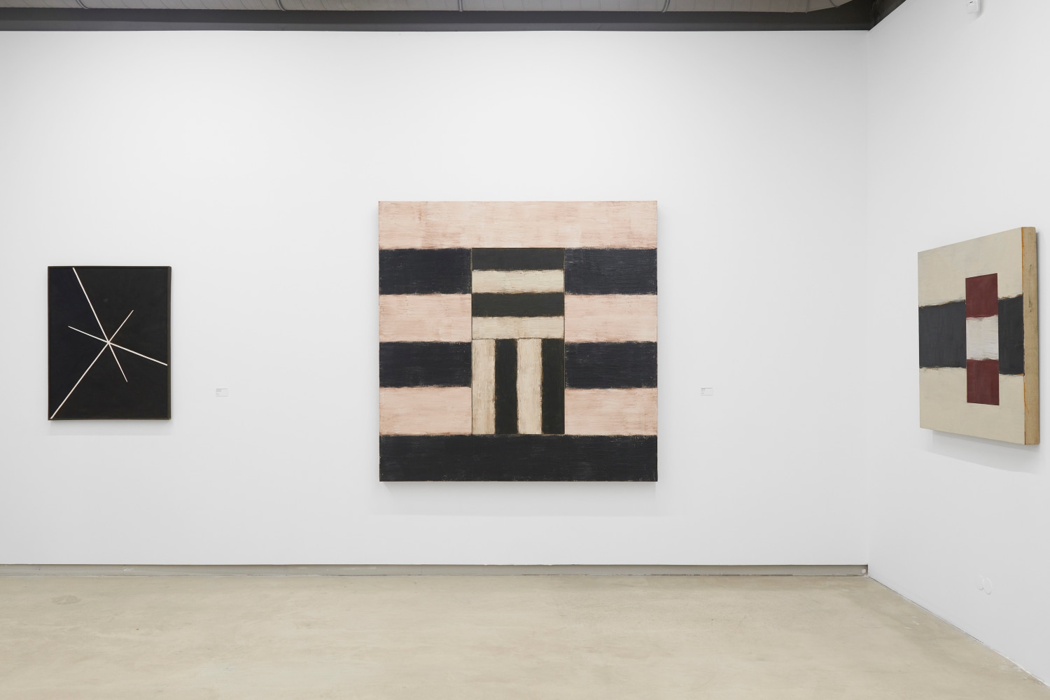 Sean Scully
Beyond the Line: Stefan Gierowski and Sean Scully, 2024
Curated by Joachim Pissarro
Stefan Gierowski Foundation, Warsaw, Poland