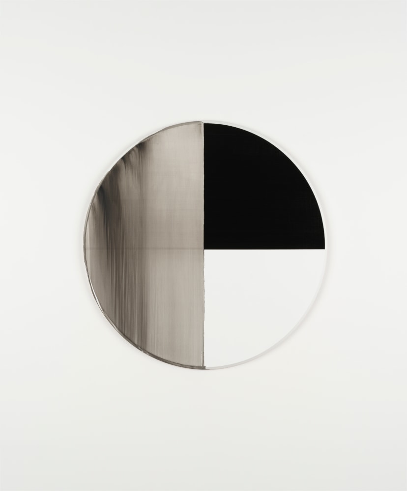 Callum Innes
Exposed Painting Lamp Black, 2023
oil on Birch Ply
110 x 108 cm / 43.3 x 42.5 in