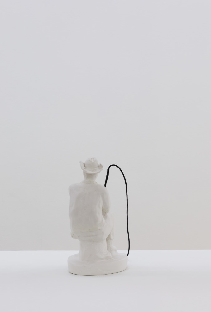 Andy Fitz
tired cowboy,&amp;nbsp;2022
plaster, paper mache clay, rope
25.5 x 22.5 x 13 cm /&amp;nbsp;10 x 8.9 x 5.1 in&amp;nbsp;