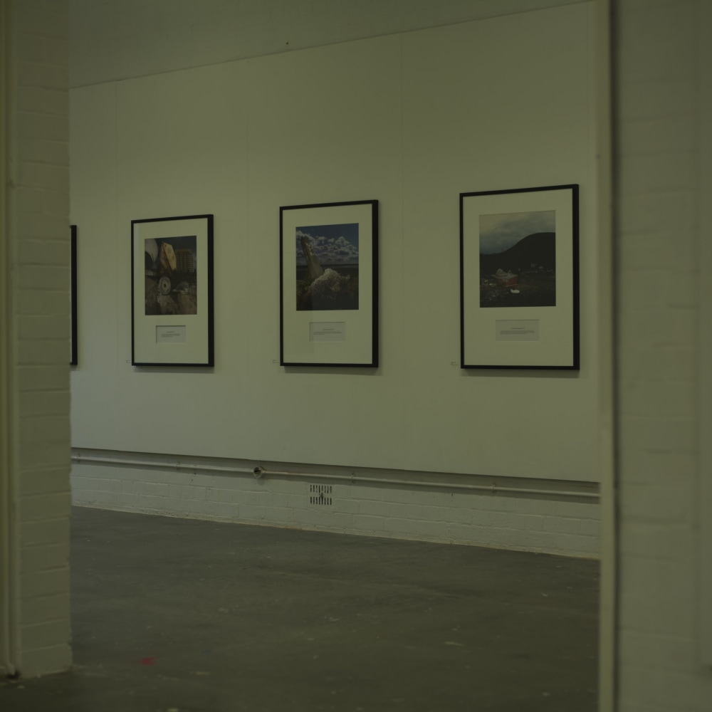 Paul Seawright
Anxious Landscapes: Paul Seawright 1988-2008, 2009
Golden Thread Gallery, Belfast, Northern Ireland