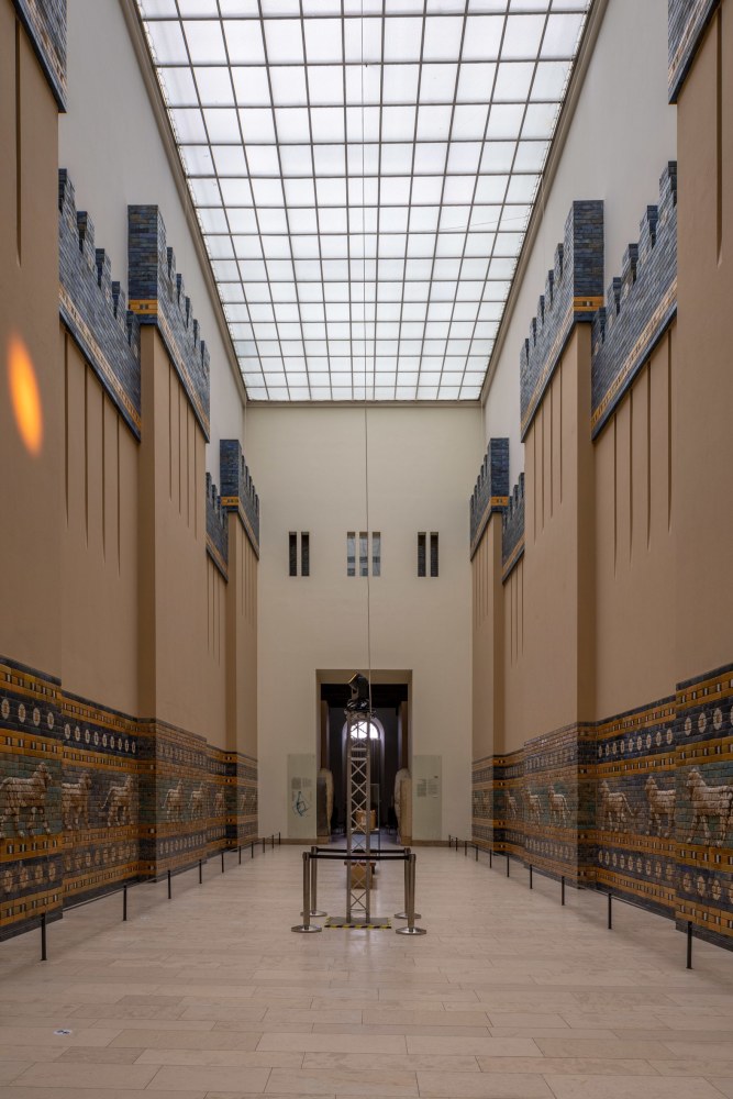 Liam Gillick. Filtered Time