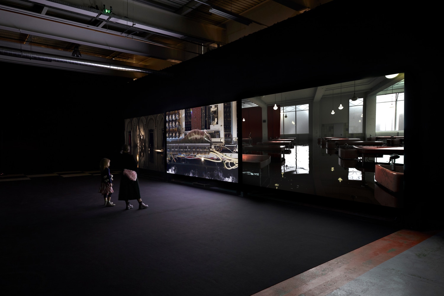 Ailbhe N&amp;iacute; Bhriain&amp;nbsp;
An Experiment with Time, 2022
Three-channel video installation with 5.1 surround sound, duration 19:02 mins, edition of 3 + 2AP
installation view, Lyon Biennale (Photo: Fran&amp;ccedil;ois Deladerri&amp;egrave;re)