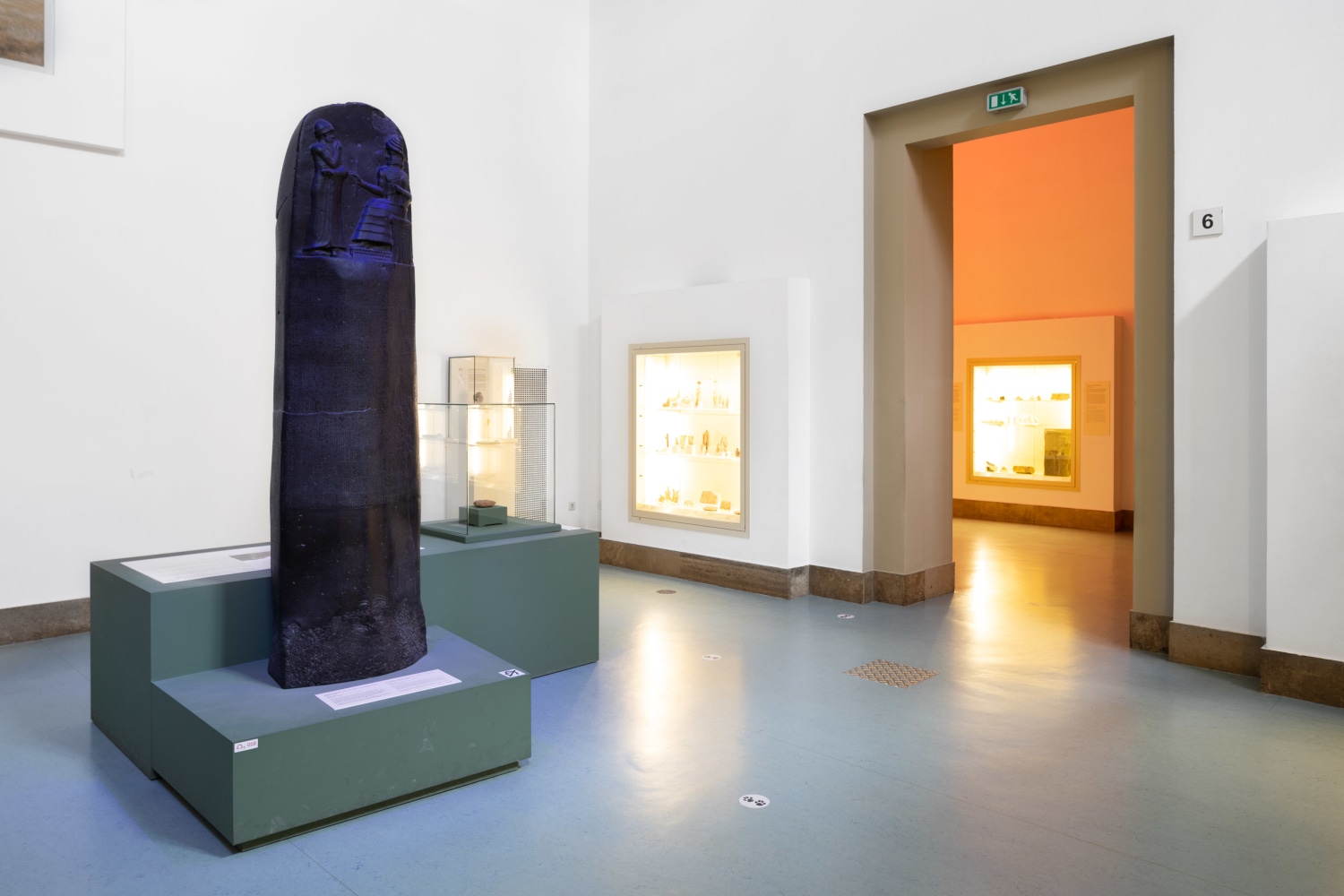 Liam Gillick. Filtered Time