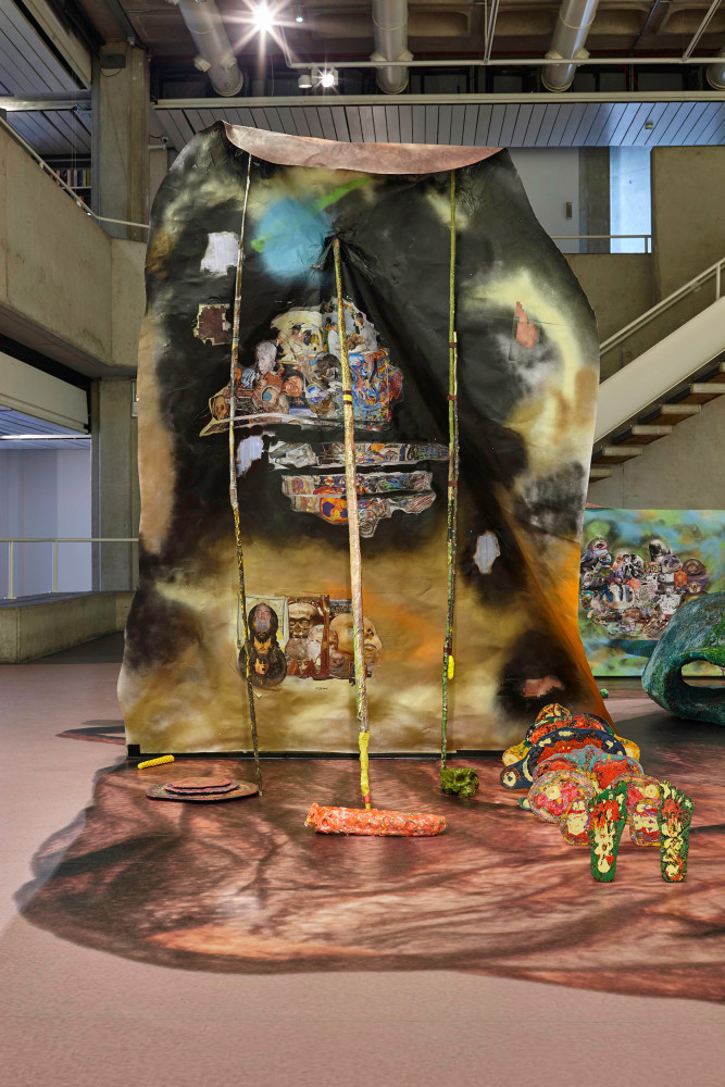 Sam Keogh
Four Fold, 2015
Douglas Hyde Gallery, Dublin, Ireland

&amp;nbsp;