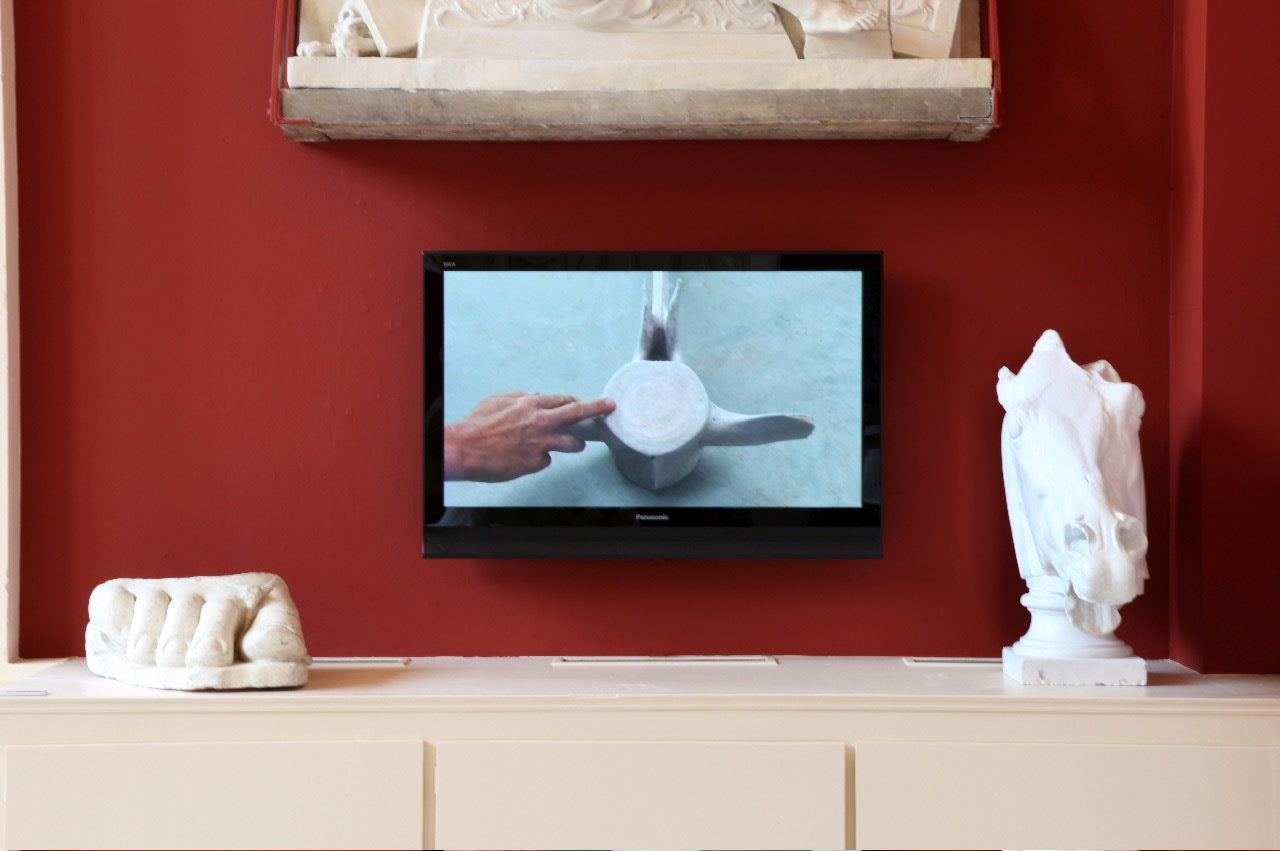 Dorothy Cross
Gravity, 2011
Crawford Art Gallery, Cork, Ireland